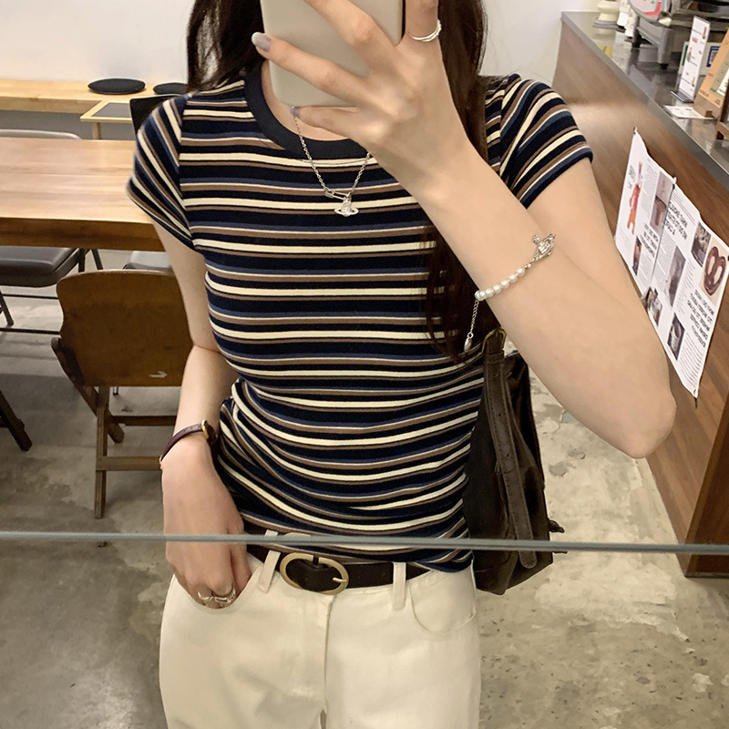ボーダー なめらか襟付きボーダーTシャツ