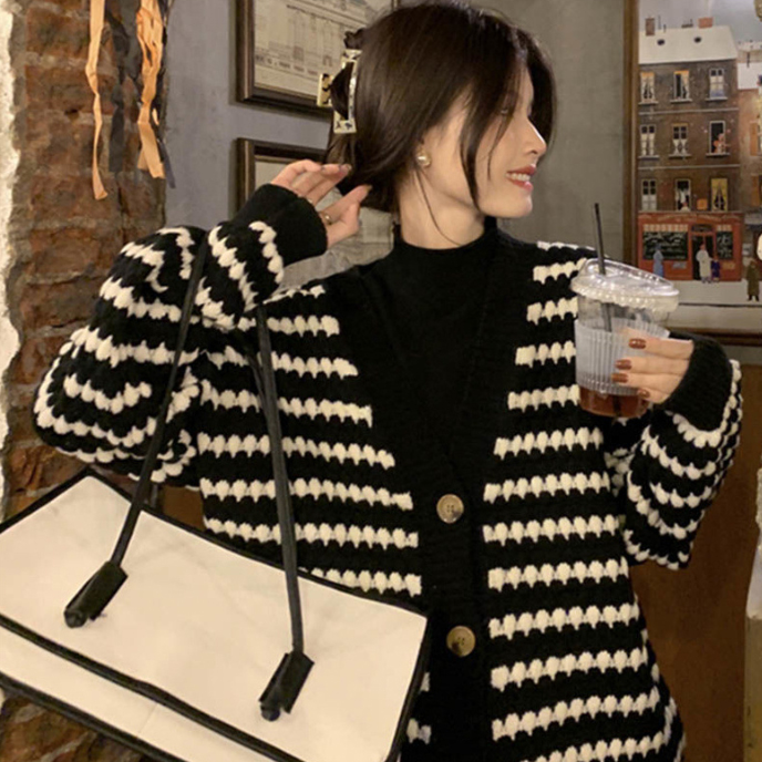 ボーダー服 秋冬新作ゆったりボーダーカーディガン羽織りニット