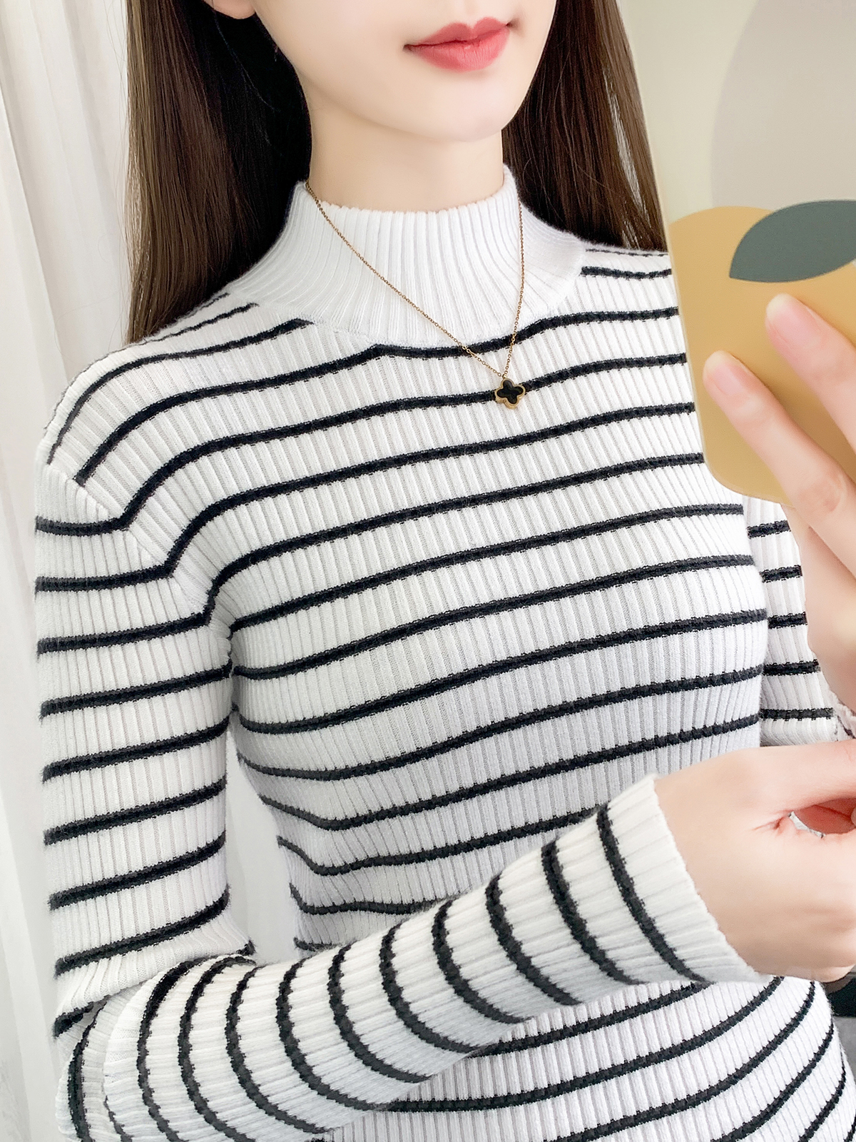 ボーダー服 リブ編み細ボーダータートルネック