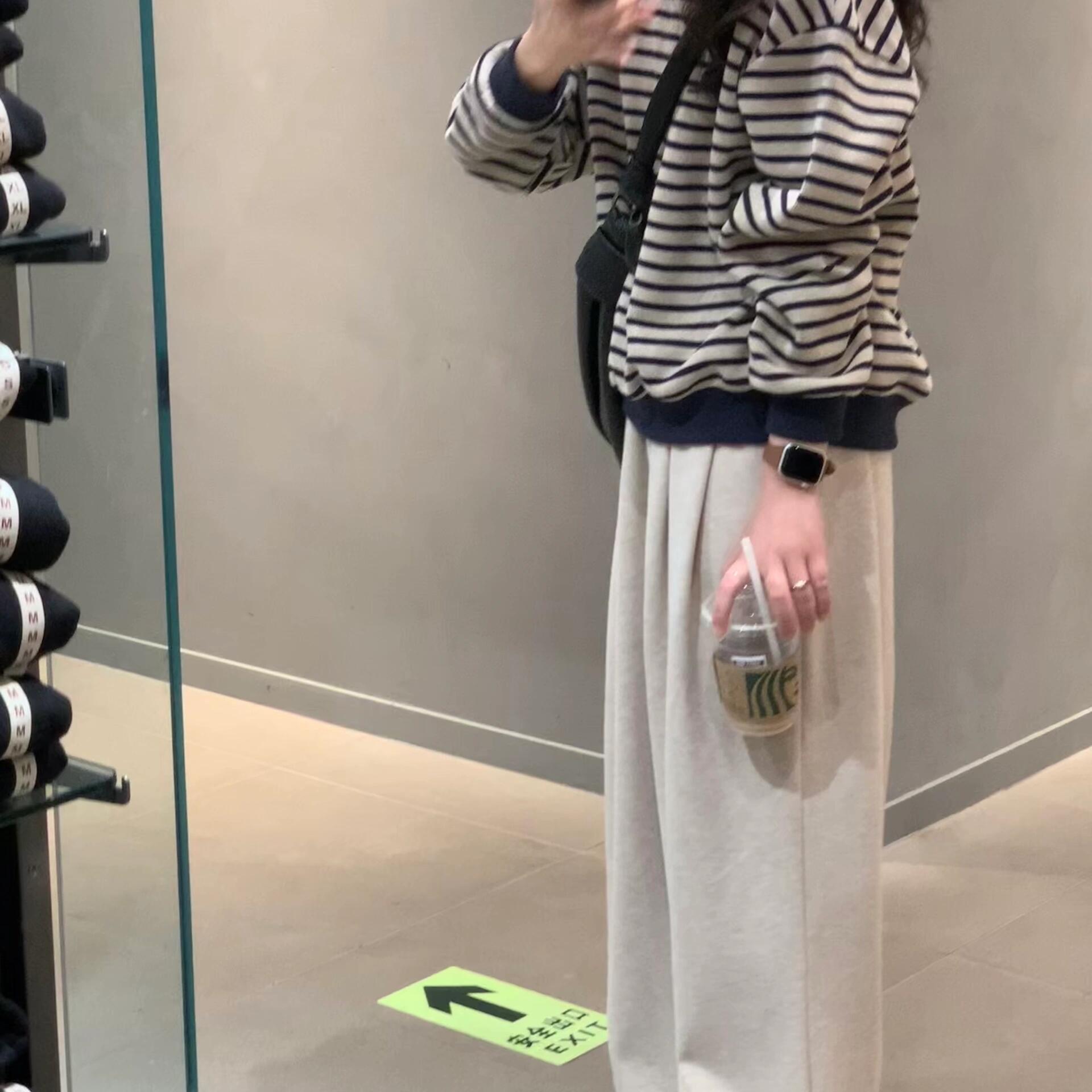 ボーダー服 ゆったりリブ袖口ボーダーカットソー