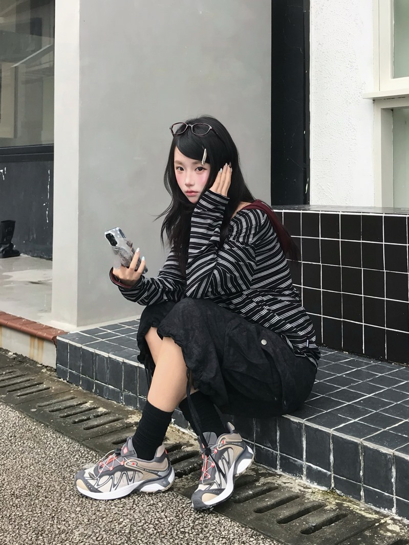 https://fulmo-img-server.com/borderly/d67ef1a7-e613-4ae8-9cac-51259aef8a32.jpg