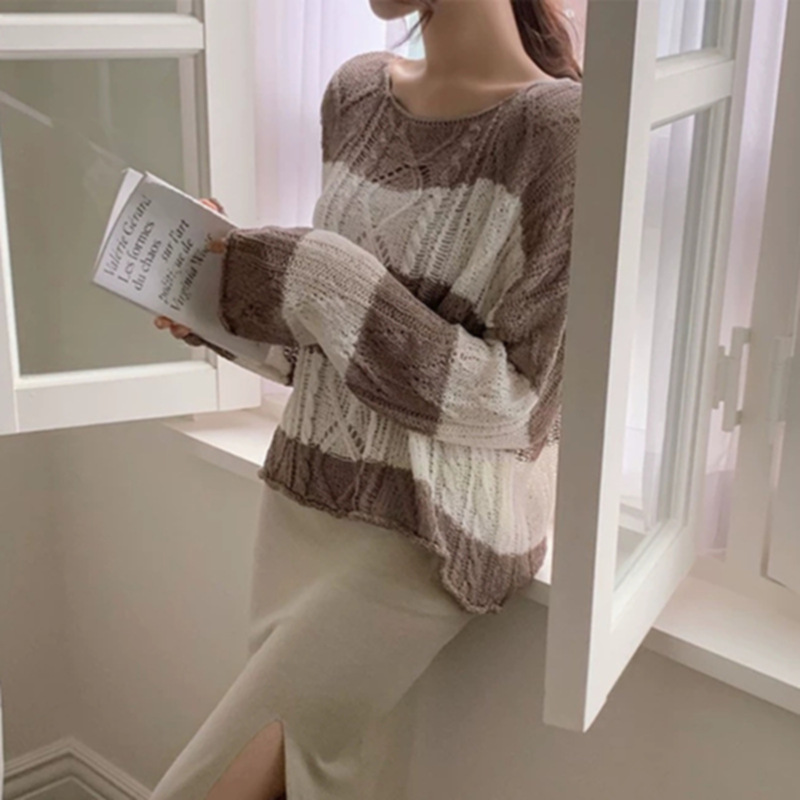 ボーダー服 透かし編みボーダーニット