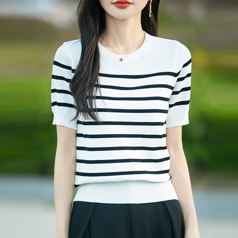 https://fulmo-img-server.com/borderly/e30f4519-841a-4fc5-9c42-5472fd7c4fc9.jpg