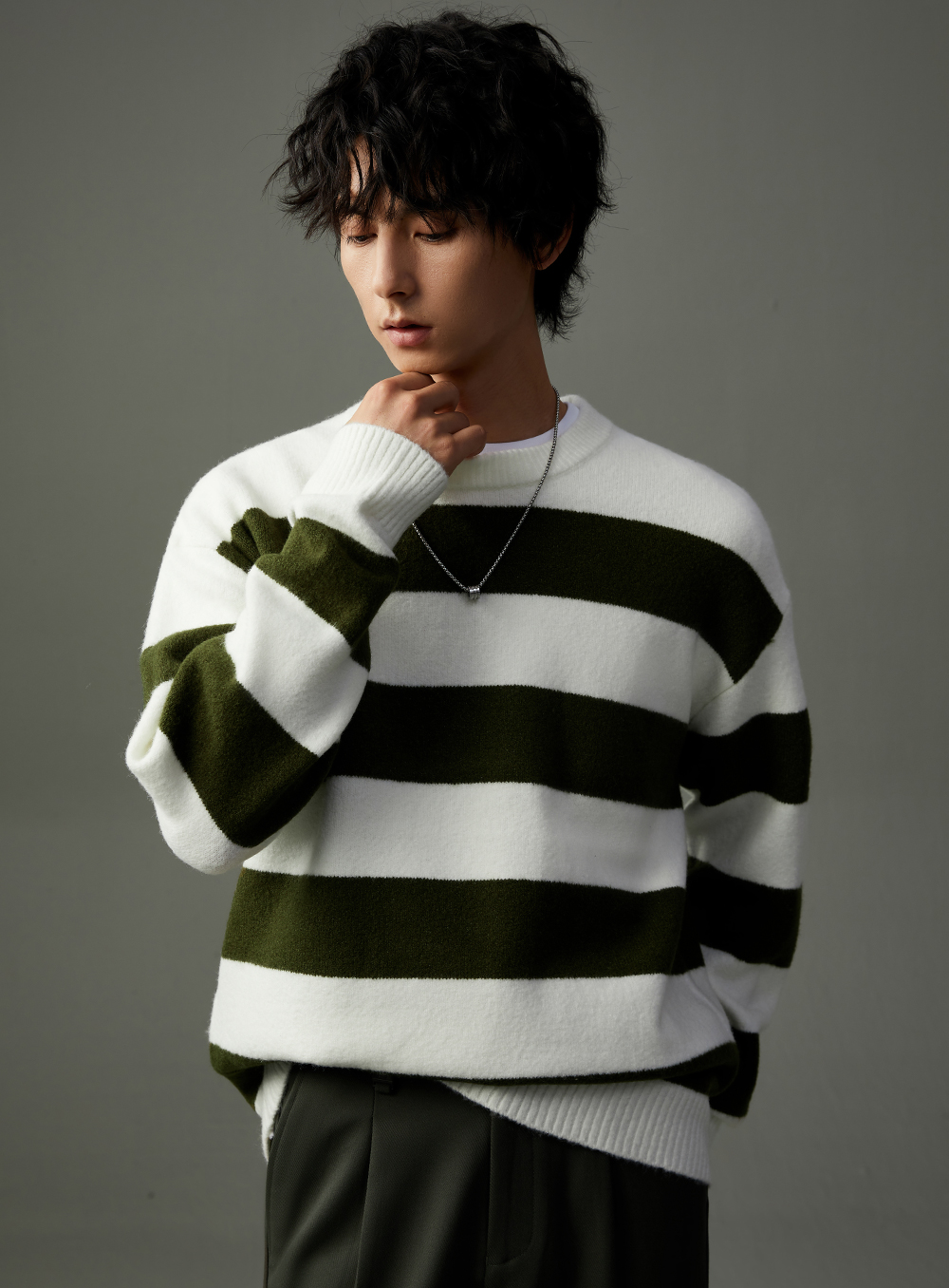 ボーダー服 上質太ボーダークルーネックニット