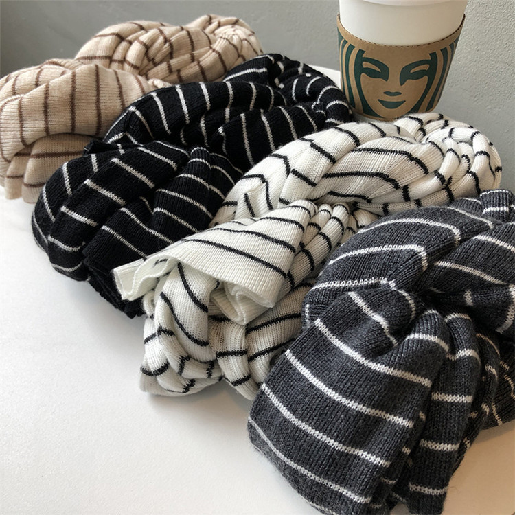 ボーダー服 ボーダー柄タートルネック長袖トップス