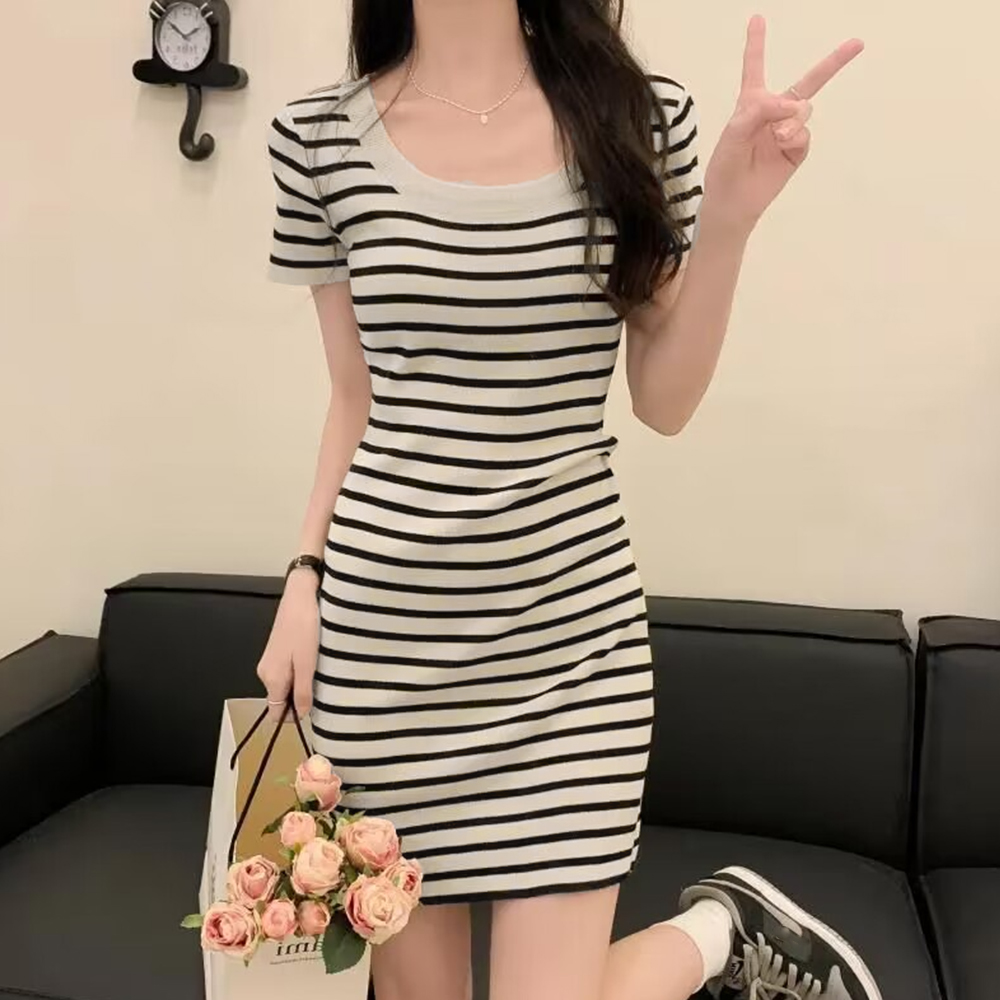 https://fulmo-img-server.com/borderly/f4084289-b66d-48ba-a54b-9f55f3a1dde1.jpg