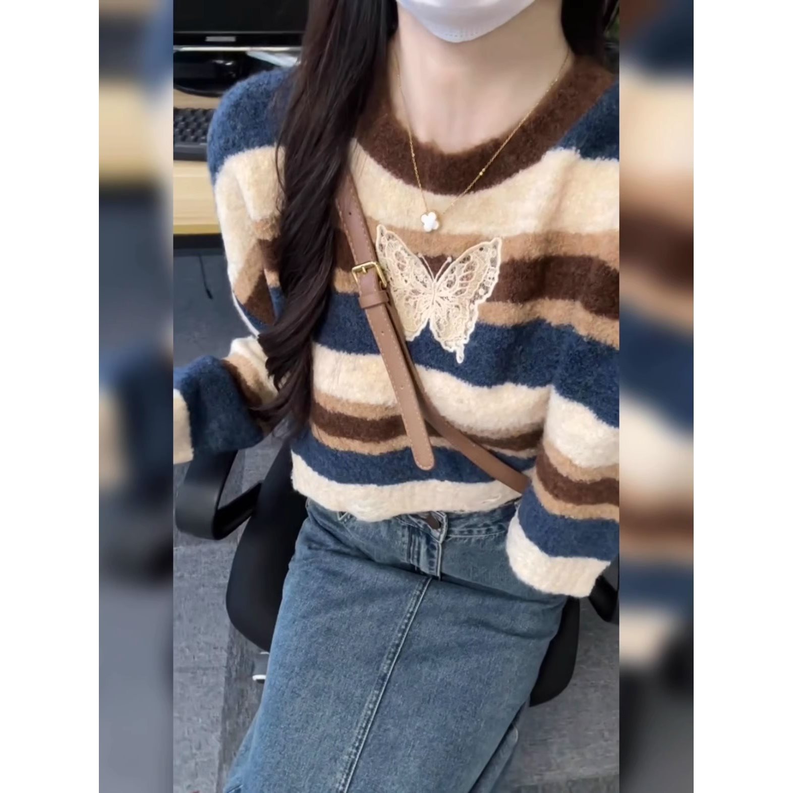 ボーダー服 蝶々モチーフ ふわもこボーダーニット