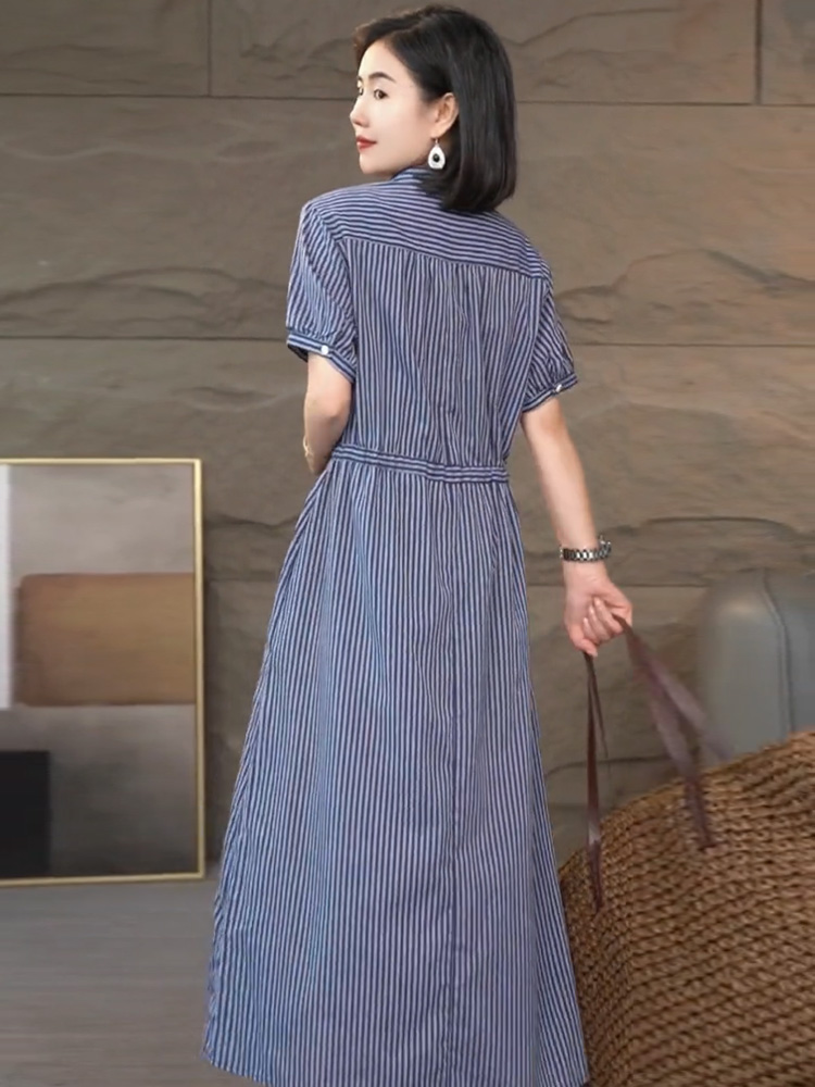 ボーダー服 立ち襟縦縞マキシワンピース