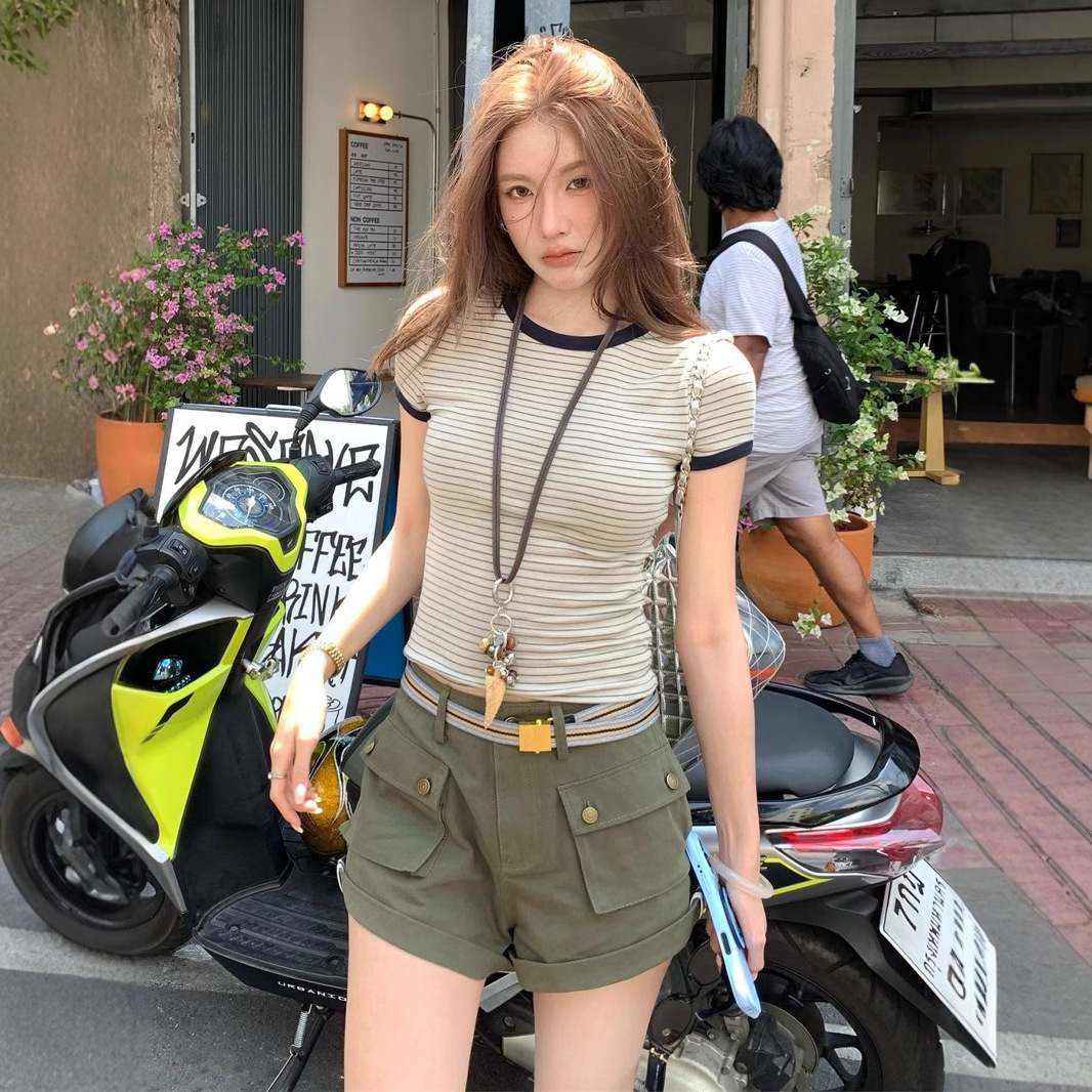 ボーダー服 すっきり細身リブ縞模様Tシャツ