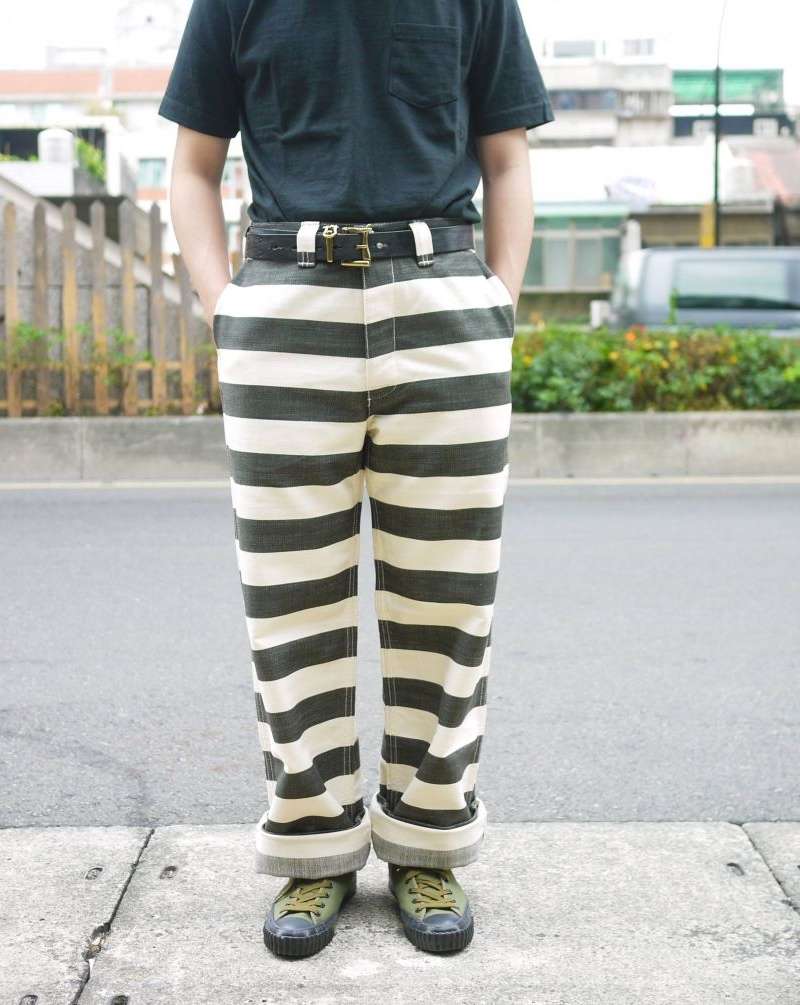 ボーダーファッション  受刑者風ボーダーパンツ