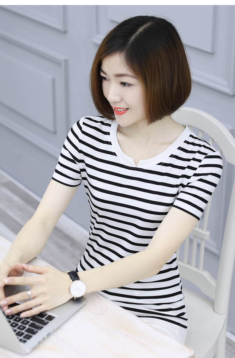 ボーダー服 優美なノッチネック ボーダーカットソー