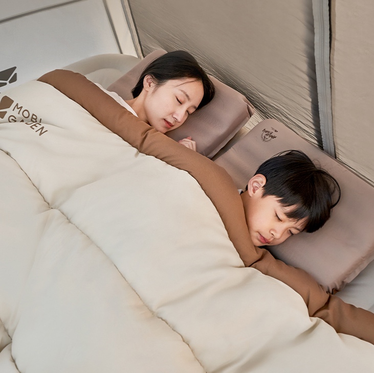 防災グッズ 暖かさ長持ち防災スリーピングバッグ