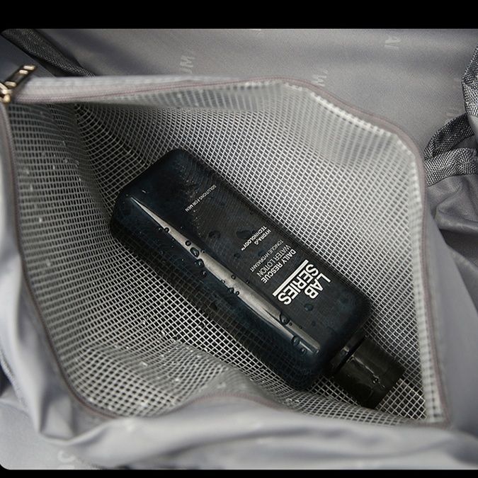 ボストンバッグ 多機能ポケット付き スタイリッシュボストン