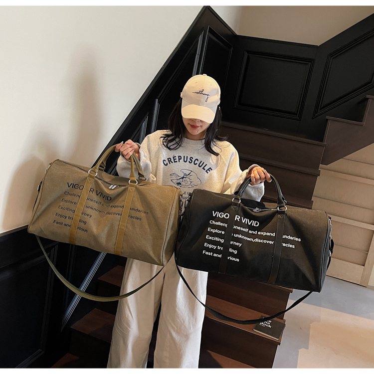 ボストンバッグ 軽量 旅行ボストン 2色展開 ブラック/グリーン