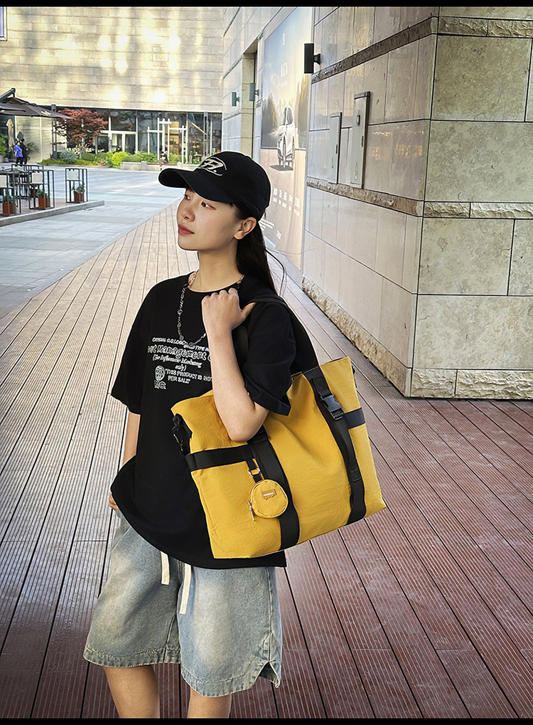 ボストンバッグ シンプル軽量ボストントート 3色展開