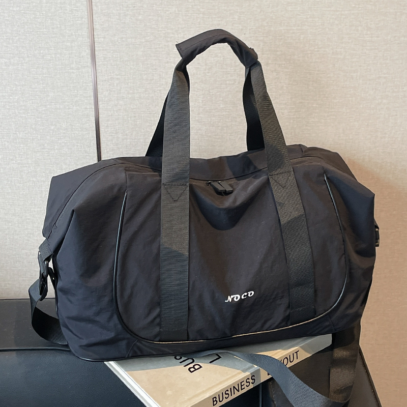 ボストンバッグ 軽量素材の旅行用大容量ボストンバッグ