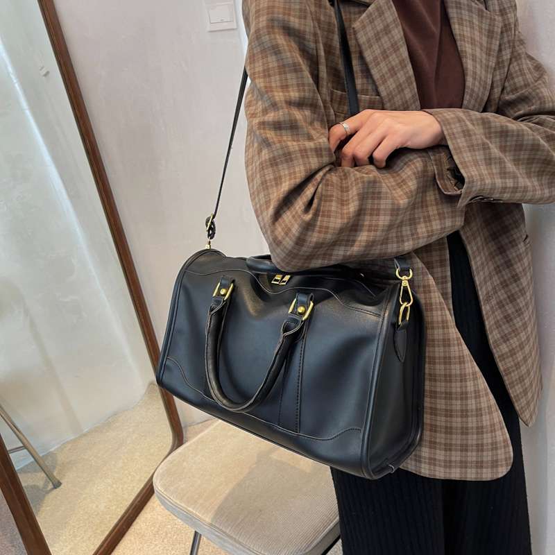 クラシカル アンティーク調 本革ボストンバッグ