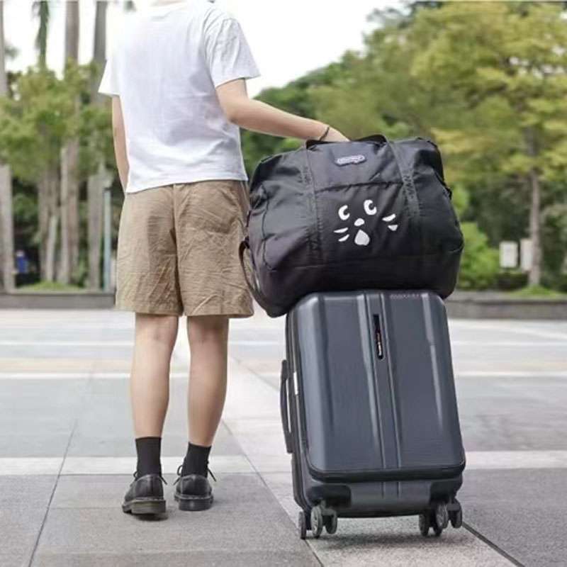 【在庫切れ】ボストンバッグ 大容量ねこ顔デザイン旅行バッグ 35L