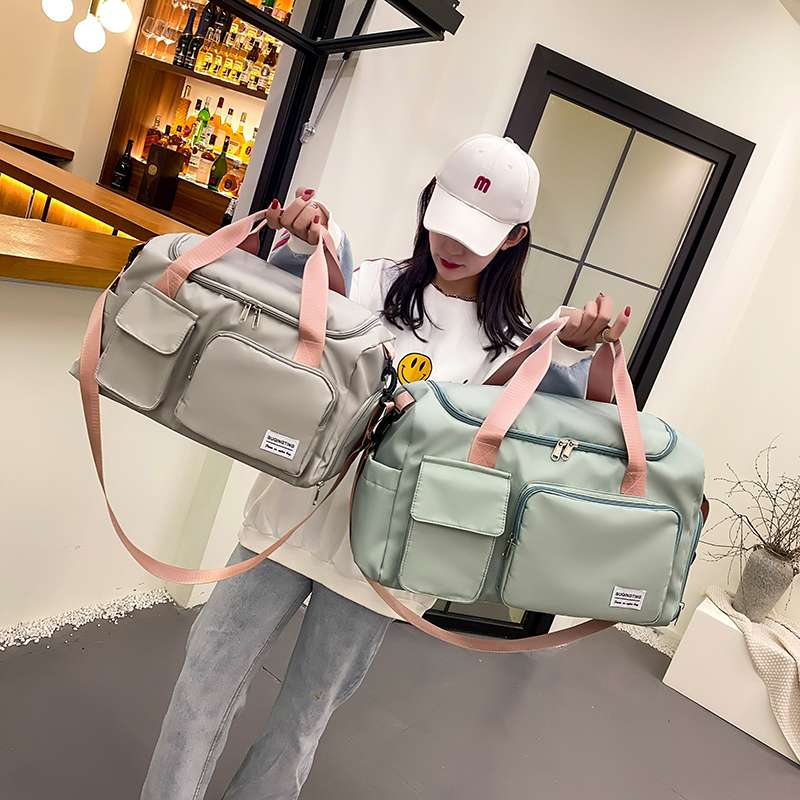 【非表示】 多機能ポケット付き大容量ボストンバッグ