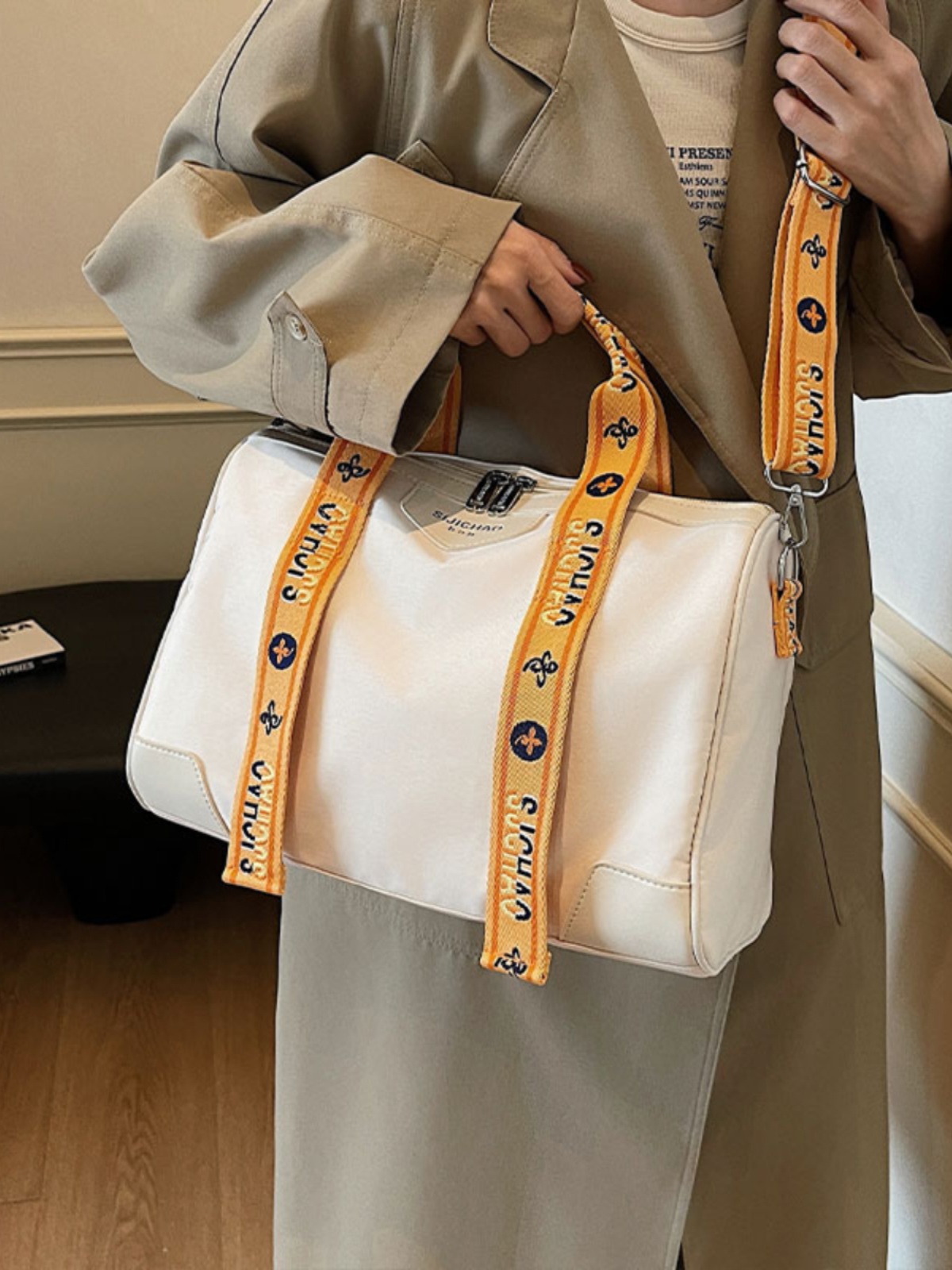 ボストンバッグ 華やか紋様ハンドル旅行ボストン