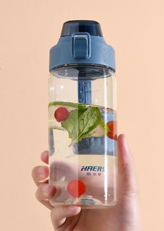 水筒 片手で開けられる透明軽量携帯用プラスチック水筒