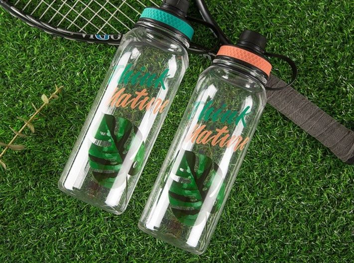 自然をテーマにしたガラス製水筒ボトル