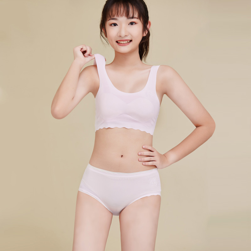 https://fulmo-img-server.com/brally/02cf3782-9666-43cb-9f3a-5774464f2af8.jpg