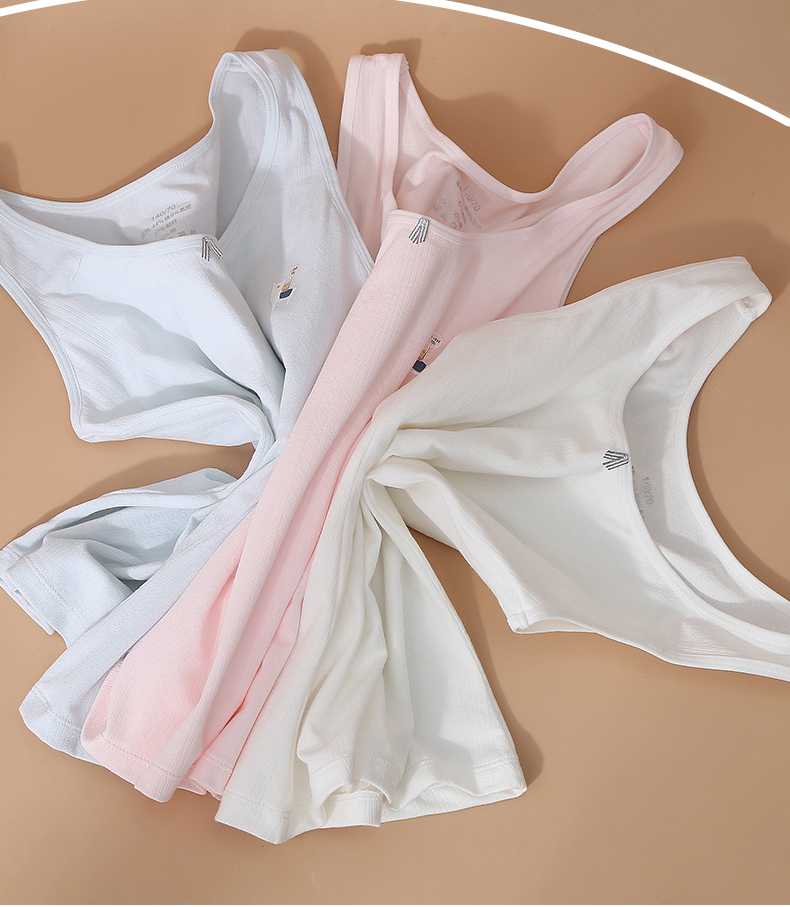 中学生ブラ やさしい着け心地 成長サポートキャミソール