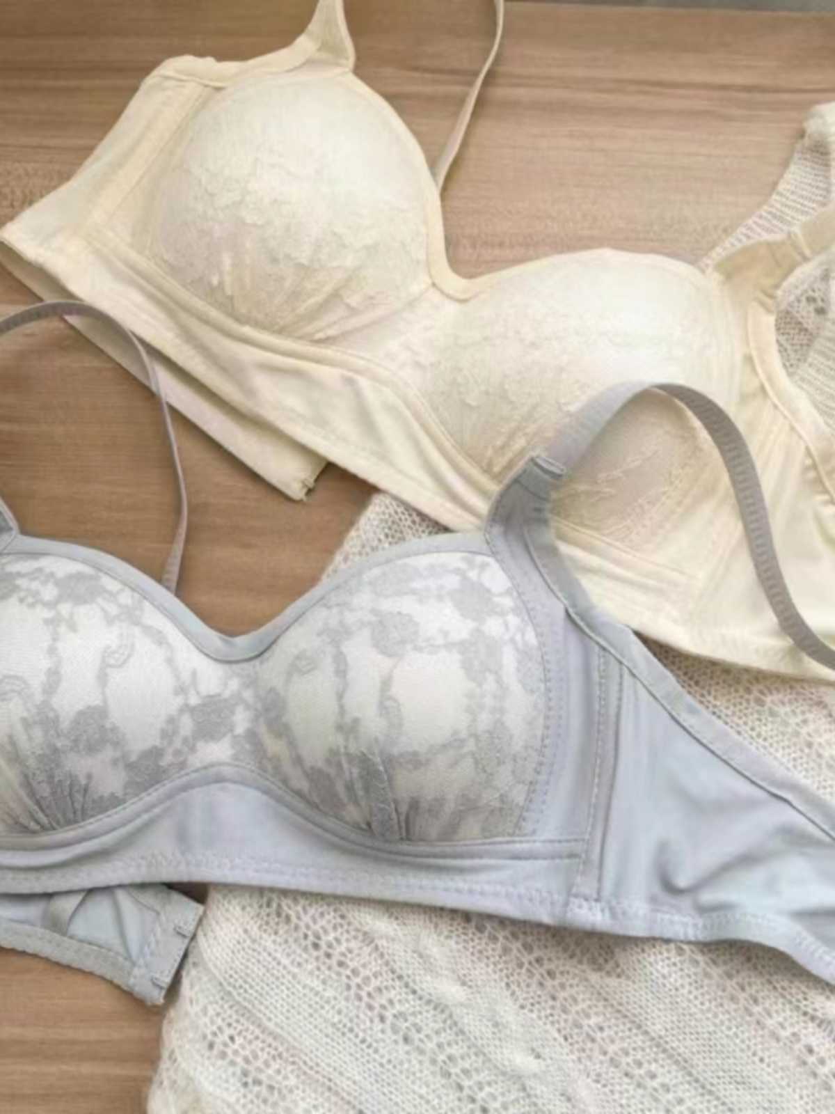 【２枚セット】中学生ブラ やさしい花レースワイヤーブラ