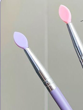メイクブラシ リップ なめらか唇彩り シリコン筆