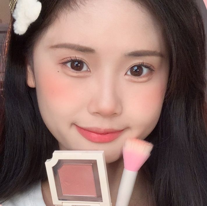 メイクブラシ チーク ふわもこ頬彩ブラシ