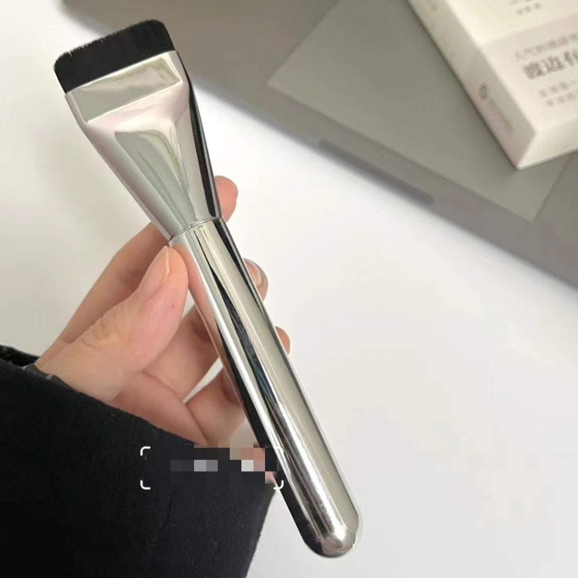 メイクブラシ プロ仕様平筆ファンデーション専用ブラシ