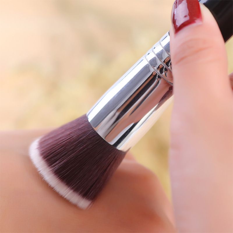 メイクブラシ 高品質人工毛平筆ファンデーション専用筆