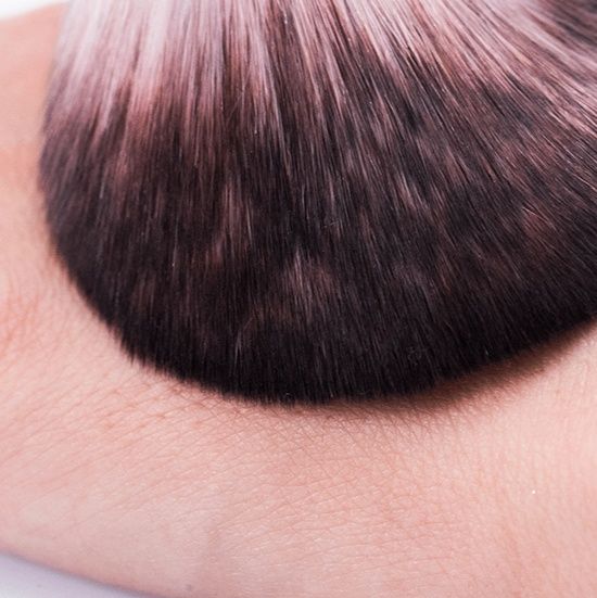 メイクブラシ プロ仕様丸型ファンデーション専用ブラシ