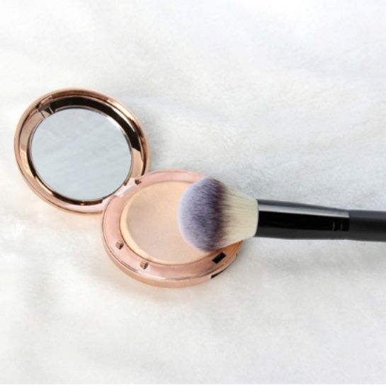 メイクブラシ プロ仕様ふんわりチークブラシ