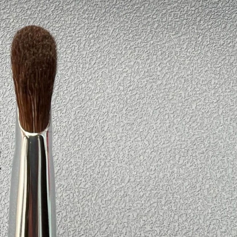 メイクブラシ 鎌刀型斜めカット鼻筋立体コンシーラーブラシ