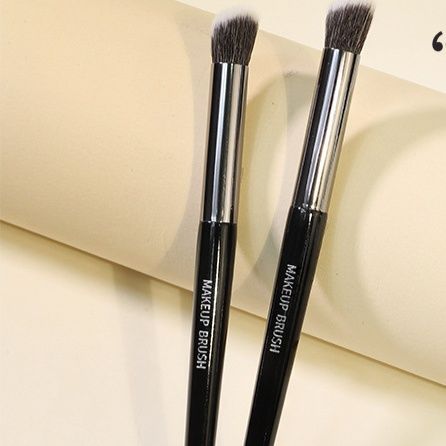 メイクブラシ 斜めカット極細毛コンシーラー専用ブラシ