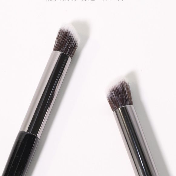 メイクブラシ 斜めカット極細毛コンシーラー専用ブラシ