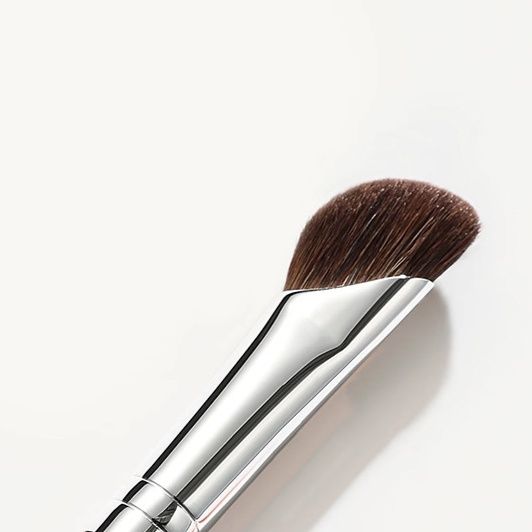メイクブラシ プロ仕様斜めカット鼻影用コンシーラーブラシ
