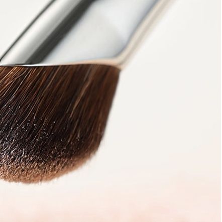 メイクブラシ プロ仕様斜めカット鼻影用コンシーラーブラシ