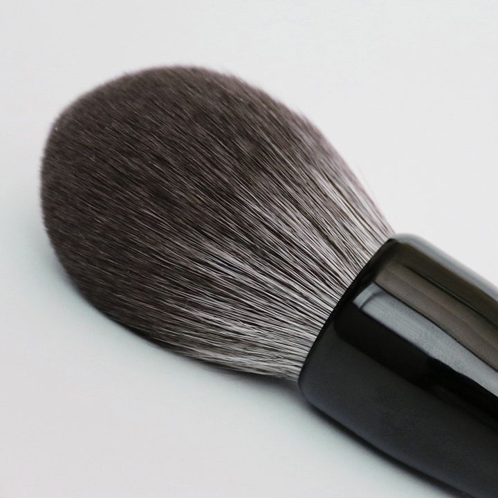 メイクブラシ 高級天然毛ふんわりチークブラシ
