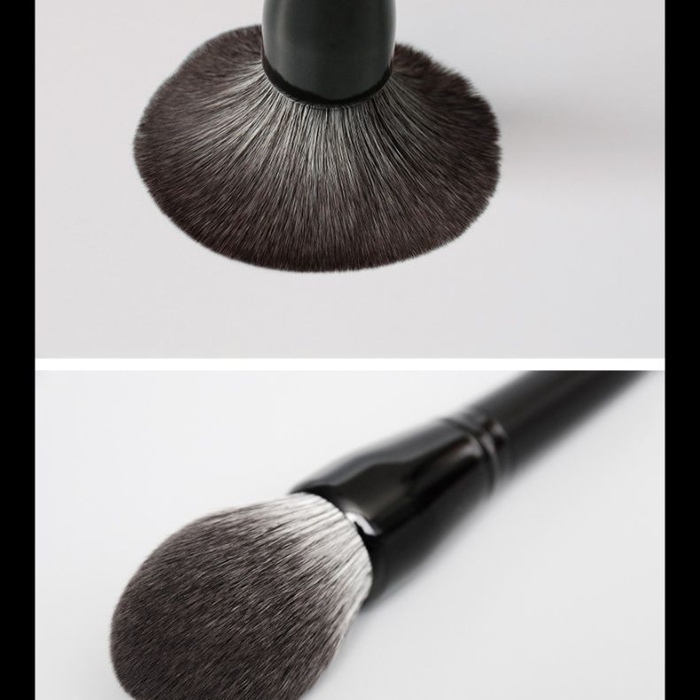 メイクブラシ 高級天然毛ふんわりチークブラシ