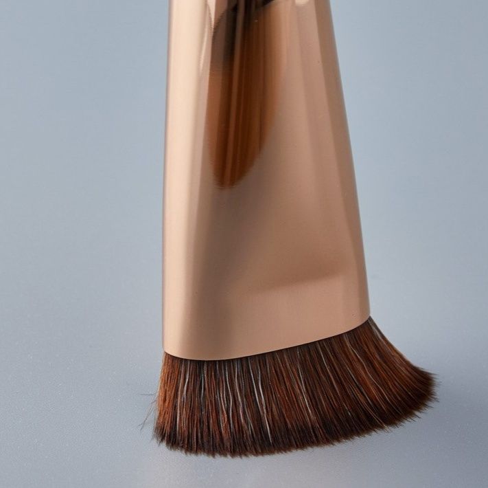 メイクブラシ 平頭型人造繊維チークブラシ