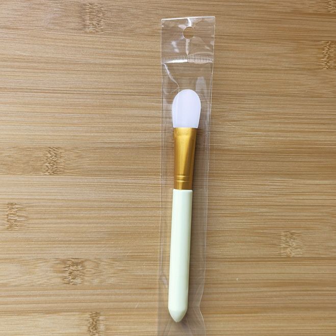 メイクブラシ 柔らか毛先のパステル調コンシーラーブラシ