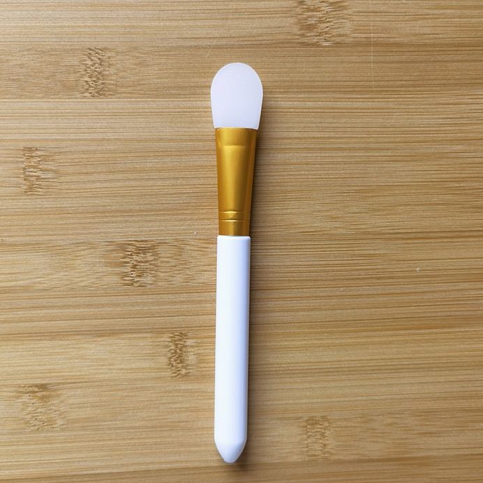 メイクブラシ 柔らか毛先のパステル調コンシーラーブラシ