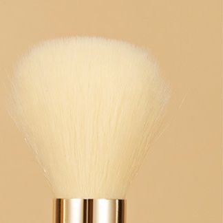 メイクブラシ 自然な血色感を叶える丸型チークブラシ