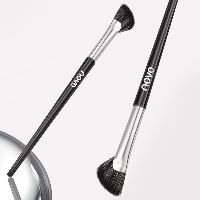 メイクブラシファンデーション 斜めカット立体造形メイクブラシ