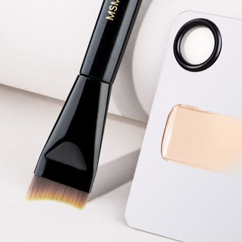 メイクブラシ プロ仕上げ斜めカット平筆ファンデーションブラシ