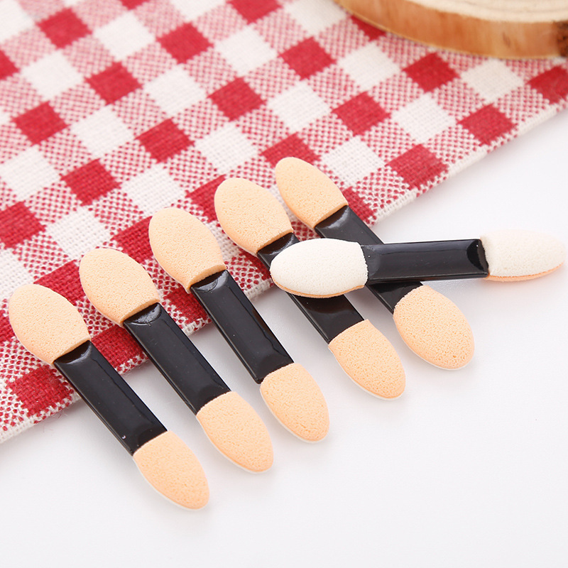 メイクブラシ 両端使える二重構造スポンジチップアイシャドウブラシ