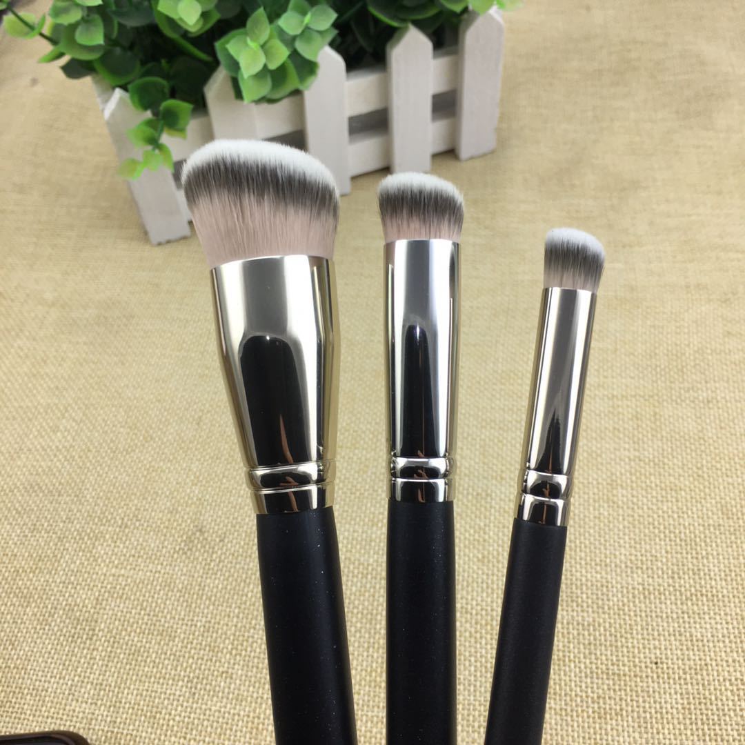 メイクブラシ プロ仕様斜めカット平筆ファンデーション用メイクブラシセット